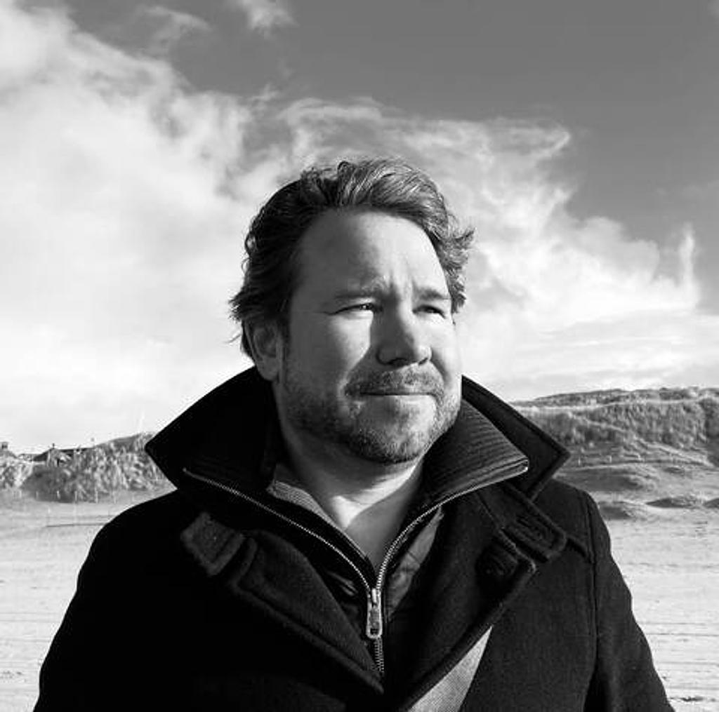 Generalist & Mulitipotentiolite. Als je maar lang genoeg generalist bent, word je vanzelf specialist. In verschillende disciplines...
Oprichter, maker, vormgever, frontend-developer en docent. Ik schuif graag aan om ideeën te ontwikkelen en heb passie voor nieuwe technologie in combinatie met creativiteit en identiteit. Lees meer over Raoul Postel